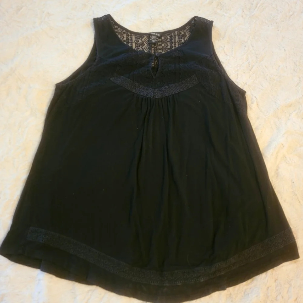 Torrid jersey lace blouse